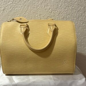 Louis Vuitton Epi leather Cream yellow speedy 25